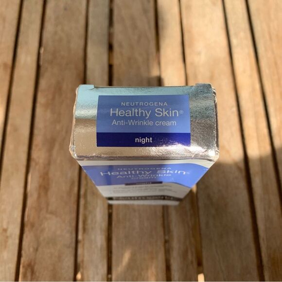 Neutrogena Healthy Skin Anti-Wrinkle Cream Night 1.4 oz NEW (Lot of 3) - Picture 7 of 8